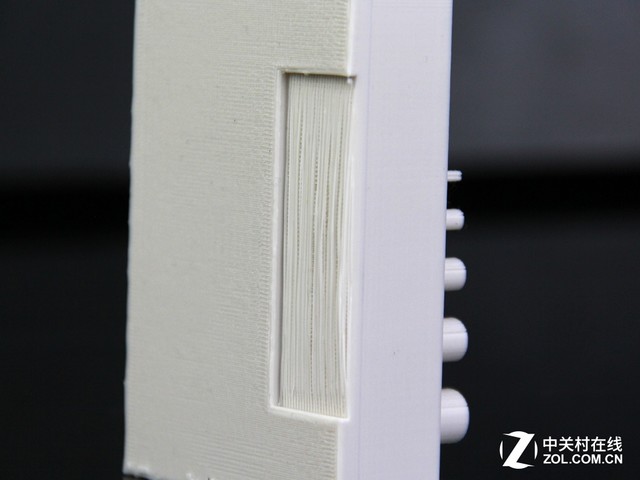 ͑׃cȡ MakerBot R+ 3DӡC(j)לy 