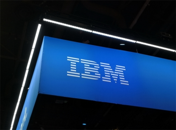 IBM發布全新光電共封裝工藝:AI模型訓練速度將提升5倍