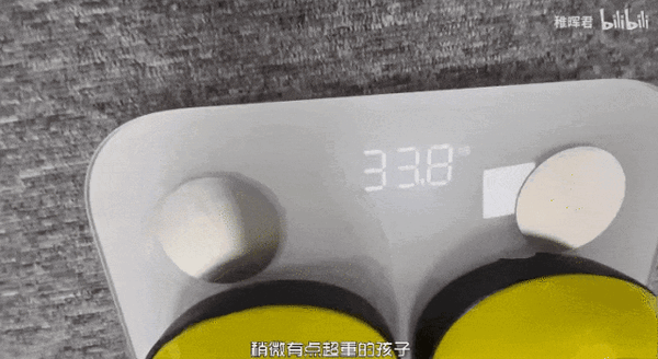 稚暉君機器人神技再現江湖!騎自行車驚呆眾人:又抽象又硬核