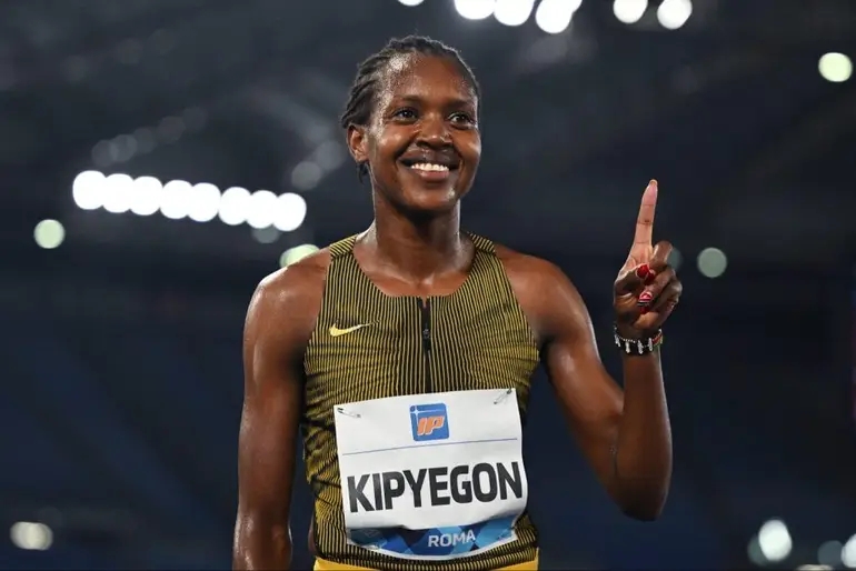 Ϳ_l(f)3DӡFlyWeb\(yn)(dng)֣Faith Kipyegon_ķӢo(j)